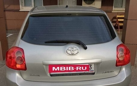 Toyota Auris II, 2007 год, 650 000 рублей, 2 фотография