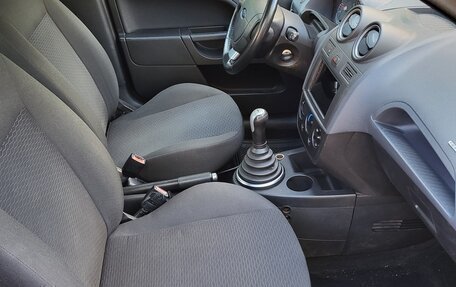 Ford Fiesta, 2007 год, 298 000 рублей, 14 фотография
