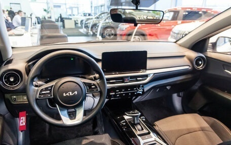 KIA K3, 2024 год, 2 590 000 рублей, 12 фотография