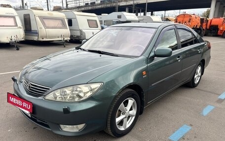 Toyota Camry V40, 2004 год, 650 000 рублей, 2 фотография