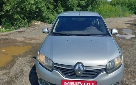 Renault Logan II, 2016 год, 450 000 рублей, 4 фотография