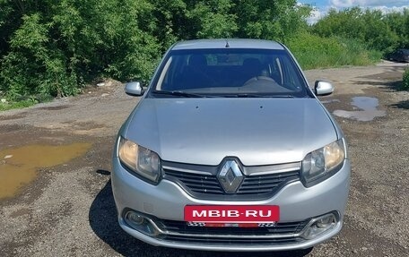Renault Logan II, 2016 год, 450 000 рублей, 3 фотография