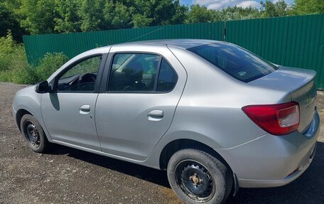 Renault Logan II, 2016 год, 450 000 рублей, 12 фотография
