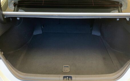 Toyota Camry, 2019 год, 2 700 000 рублей, 8 фотография
