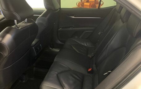Toyota Camry, 2019 год, 2 700 000 рублей, 10 фотография