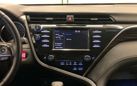 Toyota Camry, 2019 год, 2 700 000 рублей, 12 фотография