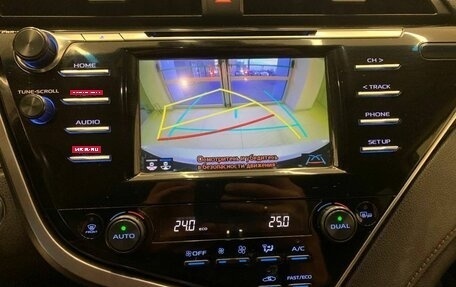 Toyota Camry, 2019 год, 2 700 000 рублей, 18 фотография