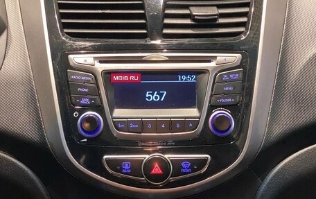 Hyundai Solaris II рестайлинг, 2014 год, 875 000 рублей, 8 фотография