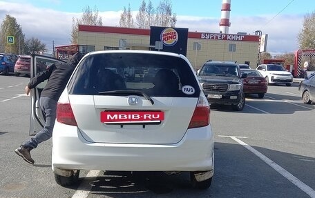 Honda Fit III, 2006 год, 350 000 рублей, 5 фотография