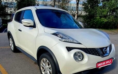 Nissan Juke II, 2015 год, 2 200 000 рублей, 5 фотография