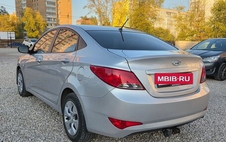 Hyundai Solaris II рестайлинг, 2016 год, 850 000 рублей, 5 фотография