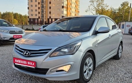 Hyundai Solaris II рестайлинг, 2016 год, 850 000 рублей, 3 фотография