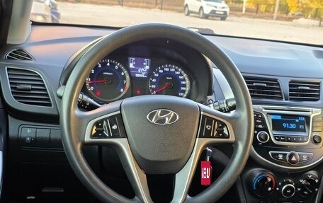 Hyundai Solaris II рестайлинг, 2016 год, 850 000 рублей, 13 фотография