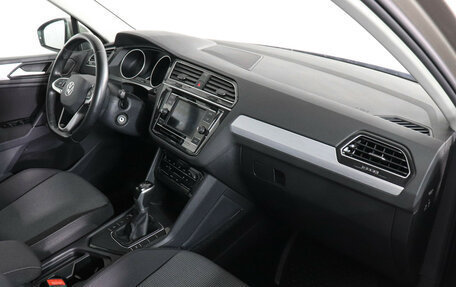 Volkswagen Tiguan II, 2021 год, 2 690 000 рублей, 10 фотография