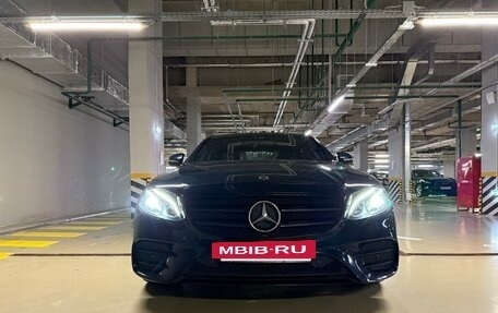 Mercedes-Benz E-Класс, 2018 год, 3 500 000 рублей, 3 фотография