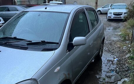 Toyota Vitz, 2000 год, 250 000 рублей, 2 фотография