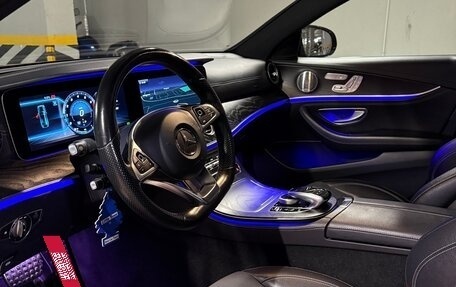 Mercedes-Benz E-Класс, 2018 год, 3 500 000 рублей, 10 фотография