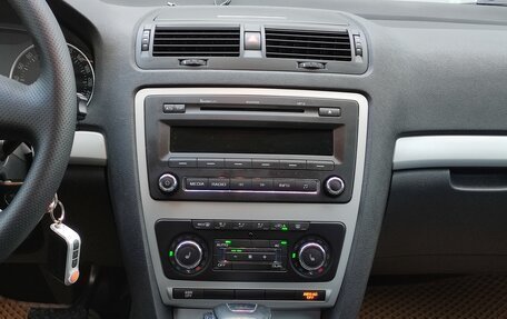 Skoda Octavia, 2012 год, 999 000 рублей, 10 фотография