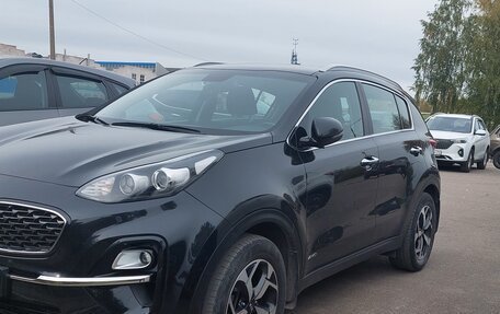 KIA Sportage IV рестайлинг, 2019 год, 2 100 000 рублей, 2 фотография