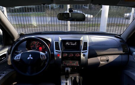 Mitsubishi Pajero Sport II рестайлинг, 2010 год, 1 699 000 рублей, 10 фотография
