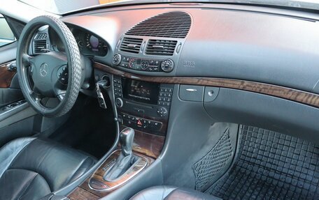 Mercedes-Benz E-Класс, 2003 год, 999 000 рублей, 10 фотография