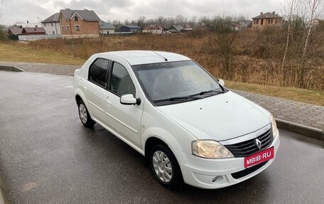 Renault Logan I, 2013 год, 319 000 рублей, 1 фотография
