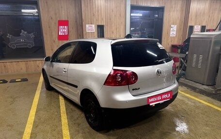 Volkswagen Golf V, 2003 год, 650 000 рублей, 6 фотография