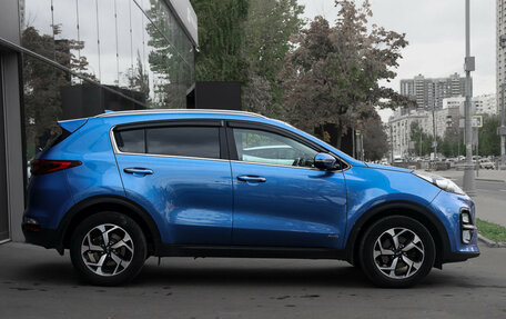 KIA Sportage IV рестайлинг, 2018 год, 1 990 000 рублей, 4 фотография