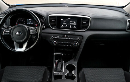 KIA Sportage IV рестайлинг, 2018 год, 1 990 000 рублей, 11 фотография