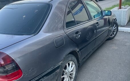 Mercedes-Benz C-Класс, 1995 год, 200 000 рублей, 3 фотография