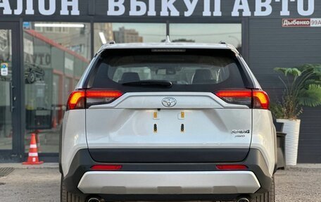 Toyota RAV4, 2025 год, 3 897 000 рублей, 13 фотография
