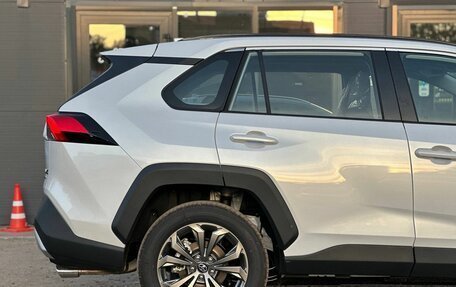 Toyota RAV4, 2025 год, 3 897 000 рублей, 17 фотография