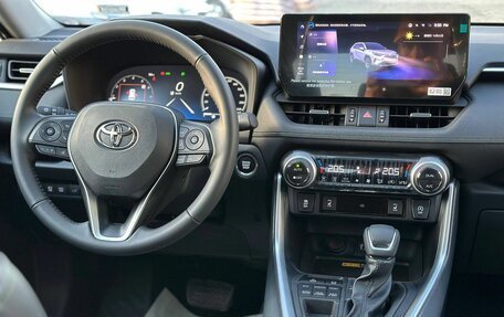 Toyota RAV4, 2025 год, 3 897 000 рублей, 25 фотография