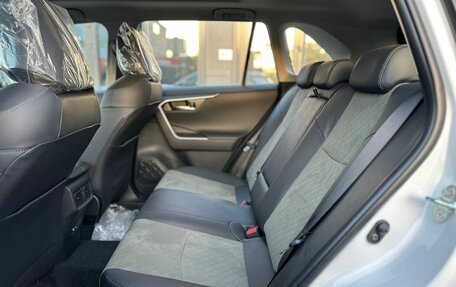 Toyota RAV4, 2025 год, 3 897 000 рублей, 32 фотография