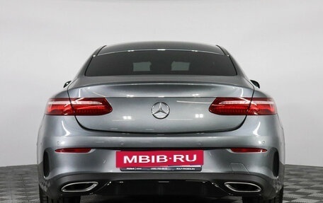 Mercedes-Benz E-Класс, 2018 год, 4 250 000 рублей, 6 фотография