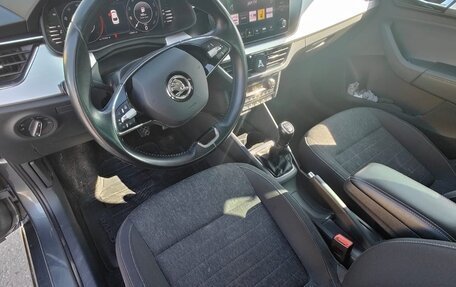 Skoda Rapid II, 2021 год, 1 350 000 рублей, 9 фотография