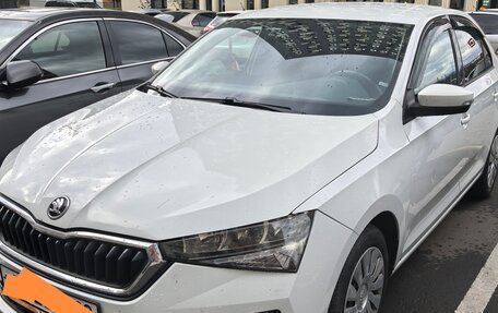 Skoda Rapid II, 2022 год, 1 500 000 рублей, 2 фотография