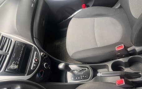Hyundai Solaris II рестайлинг, 2011 год, 680 000 рублей, 2 фотография