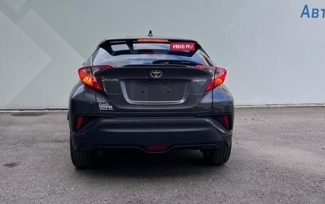 Toyota C-HR I рестайлинг, 2018 год, 2 200 000 рублей, 6 фотография