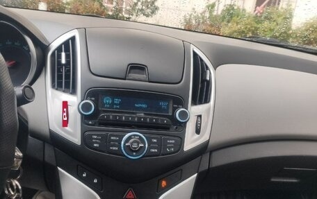 Chevrolet Cruze II, 2014 год, 700 000 рублей, 6 фотография