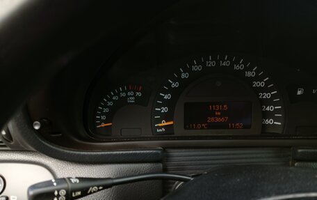 Mercedes-Benz C-Класс, 2003 год, 500 000 рублей, 4 фотография