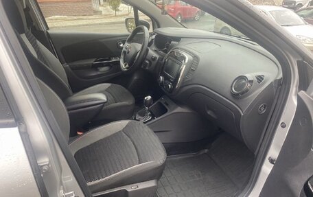 Renault Kaptur I рестайлинг, 2019 год, 1 650 000 рублей, 8 фотография