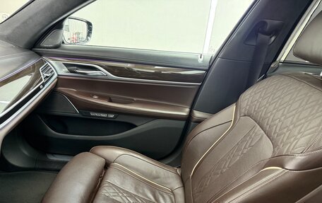 BMW 7 серия, 2017 год, 2 999 000 рублей, 9 фотография