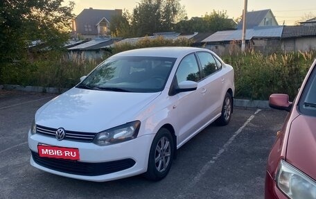 Volkswagen Polo VI (EU Market), 2013 год, 570 000 рублей, 2 фотография