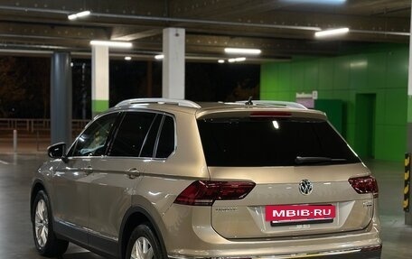 Volkswagen Tiguan II, 2016 год, 2 680 000 рублей, 6 фотография