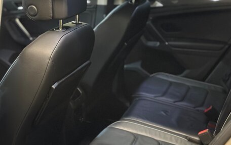 Volkswagen Tiguan II, 2016 год, 2 680 000 рублей, 10 фотография