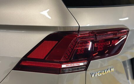 Volkswagen Tiguan II, 2016 год, 2 680 000 рублей, 17 фотография