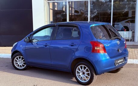 Toyota Yaris III рестайлинг, 2007 год, 550 000 рублей, 3 фотография