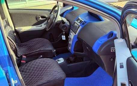 Toyota Yaris III рестайлинг, 2007 год, 550 000 рублей, 13 фотография