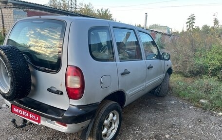 Chevrolet Niva I рестайлинг, 2004 год, 270 000 рублей, 2 фотография